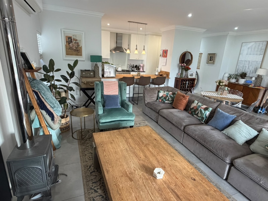 To Let 3 Bedroom Property for Rent in Val De Vie Estate Western Cape